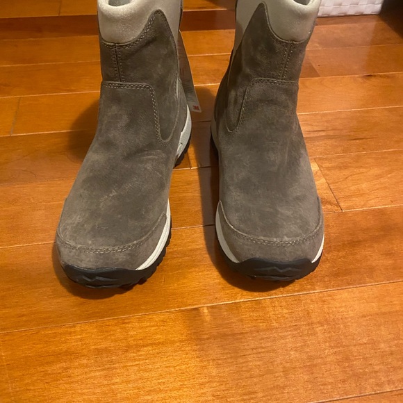 Merrell Womens Tundra Boots Thinsulate Waterproof - Picture 2 of 10